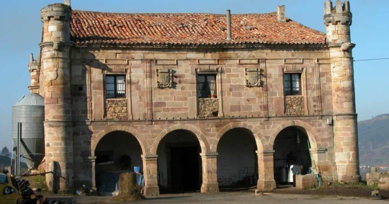 Una Joya Artística Escondida: El Palacio de Ceballos de Santander.