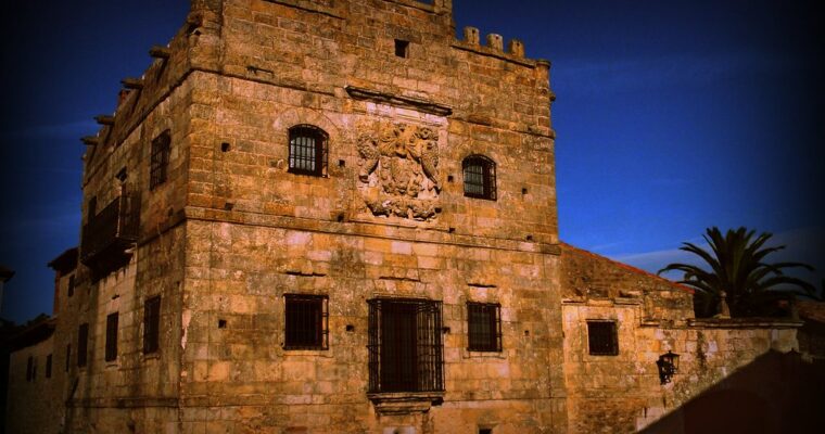 La Fortaleza de Don Beltrán: Una Joya Medieval en Santillana del Mar.